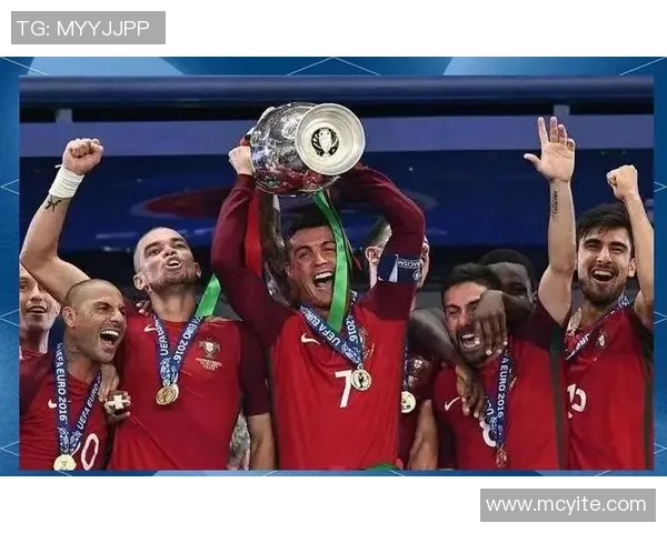 足球明星帅咔咔的传奇之路与荣耀时刻揭秘